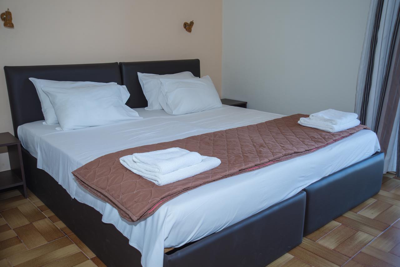 Hotel Milton Mavrovúni Kültér fotó